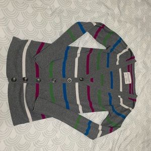 Cute light weight cardigan!